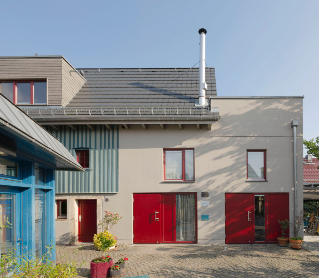 12 Antonia Schwarzmeier_Fachwerkhaus in neuem Licht_ Außenansicht