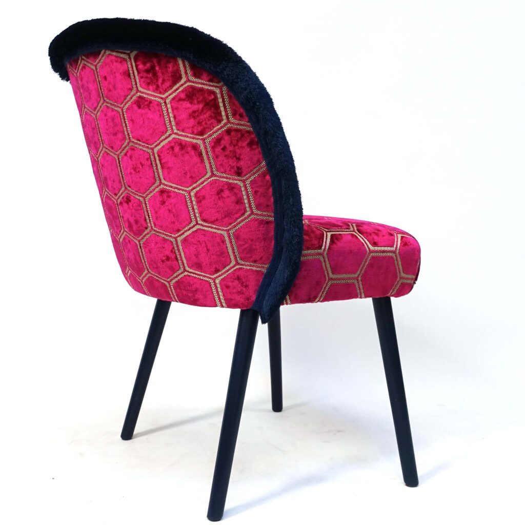 Cocktailsessel pink mit Fransen- Raumausstattung Schwarzmeier-SH Cocktailsessel pink mit Fransen- Raumausstattung Schwarzmeier-SH